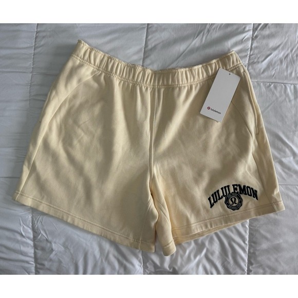 New Lululemon Scuba Oversized MR Short 7" Graphic Women's Size XL Buttercream - Picture 1 of 13